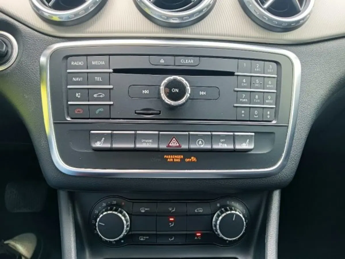 Mercedes-Benz GLA SUV usata a Brescia (18)