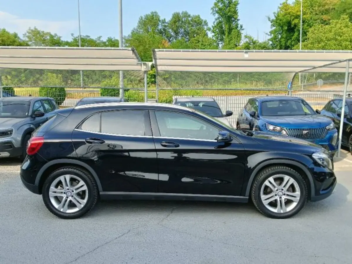 Mercedes-Benz GLA SUV usata a Brescia (4)