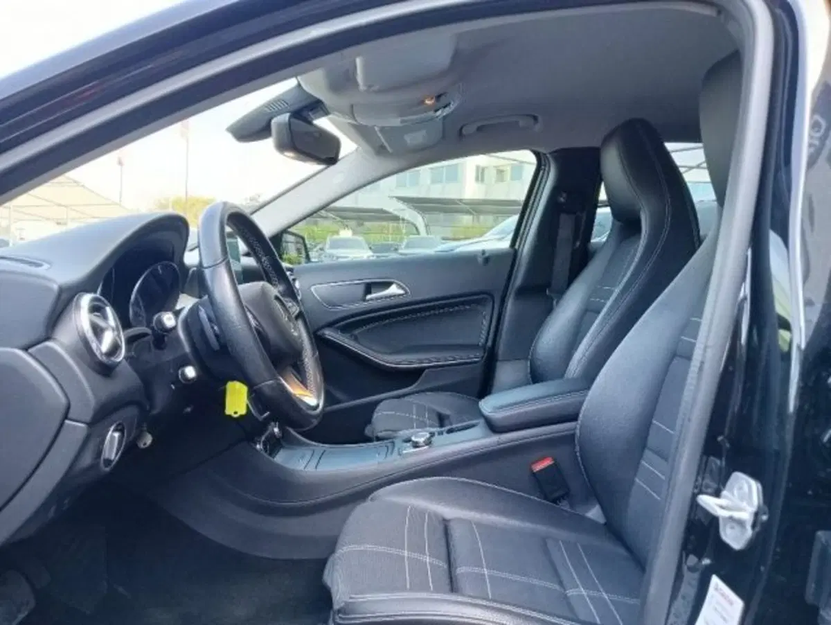 Mercedes-Benz GLA SUV usata a Brescia (9)
