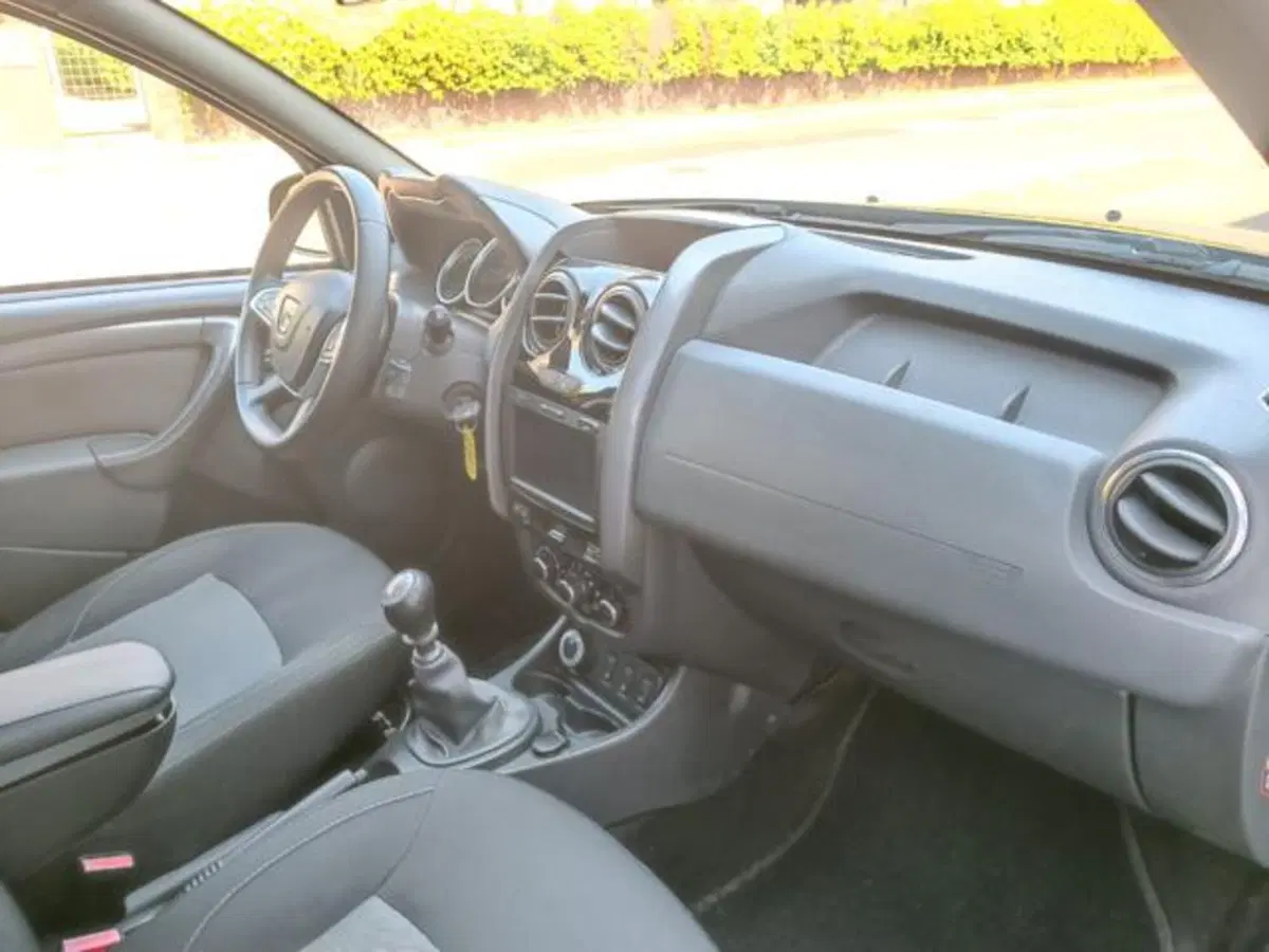 Dacia Duster usata a Pisa (14)