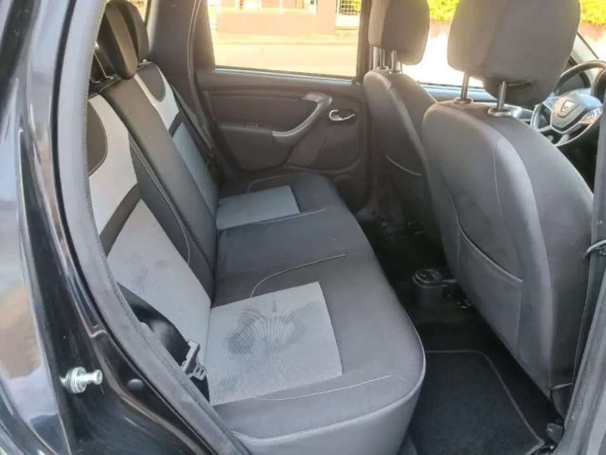 Dacia Duster usata a Pisa (16)
