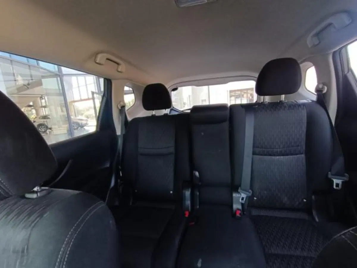 Nissan X-Trail usata a Pisa (15)