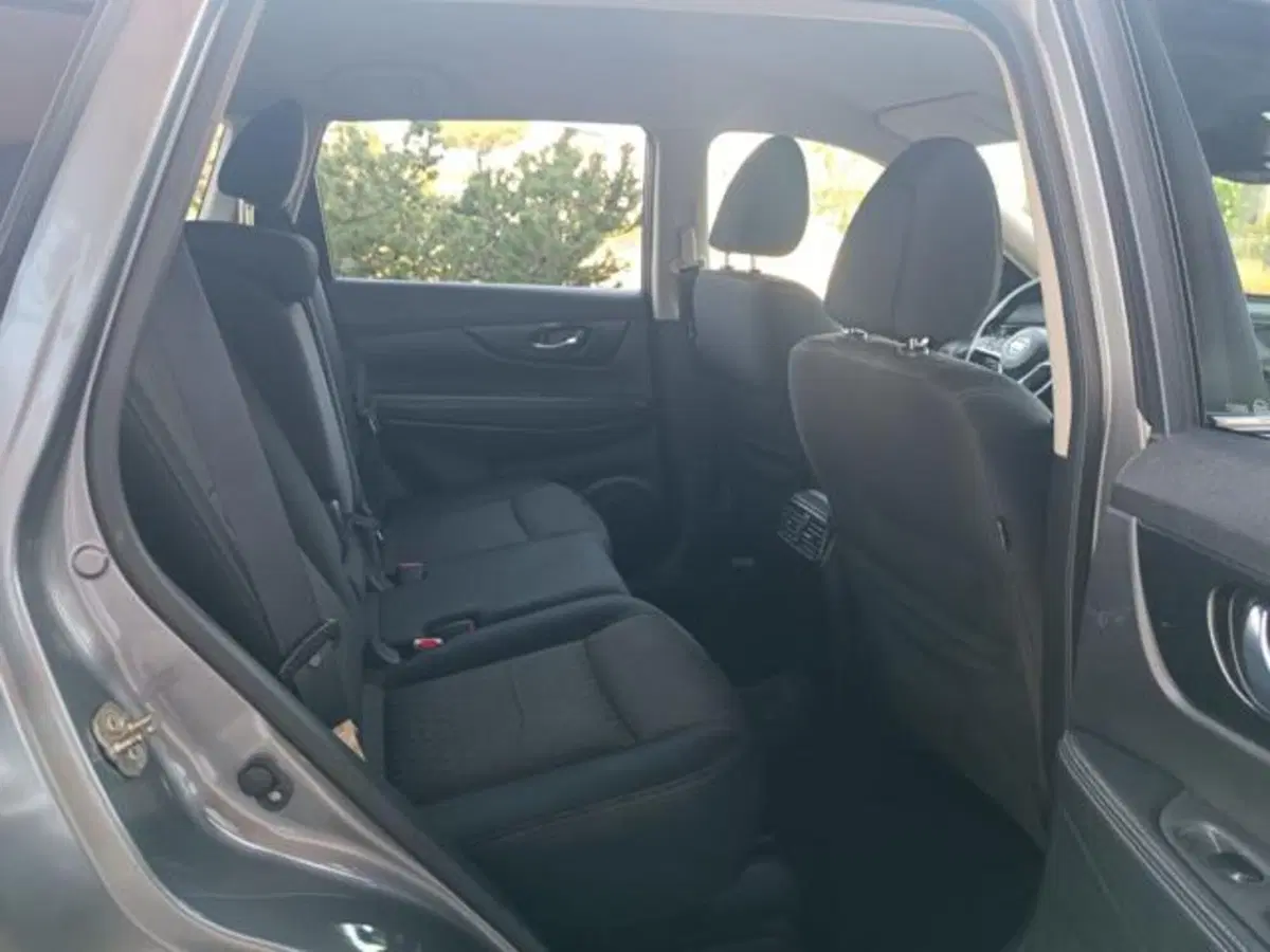 Nissan X-Trail usata a Pisa (19)