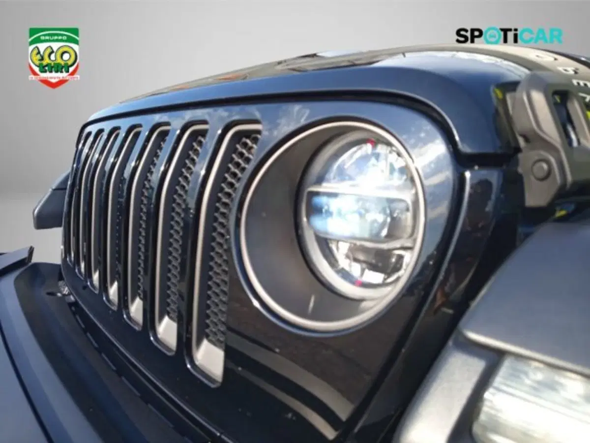 Jeep Wrangler usata a Frosinone (17)