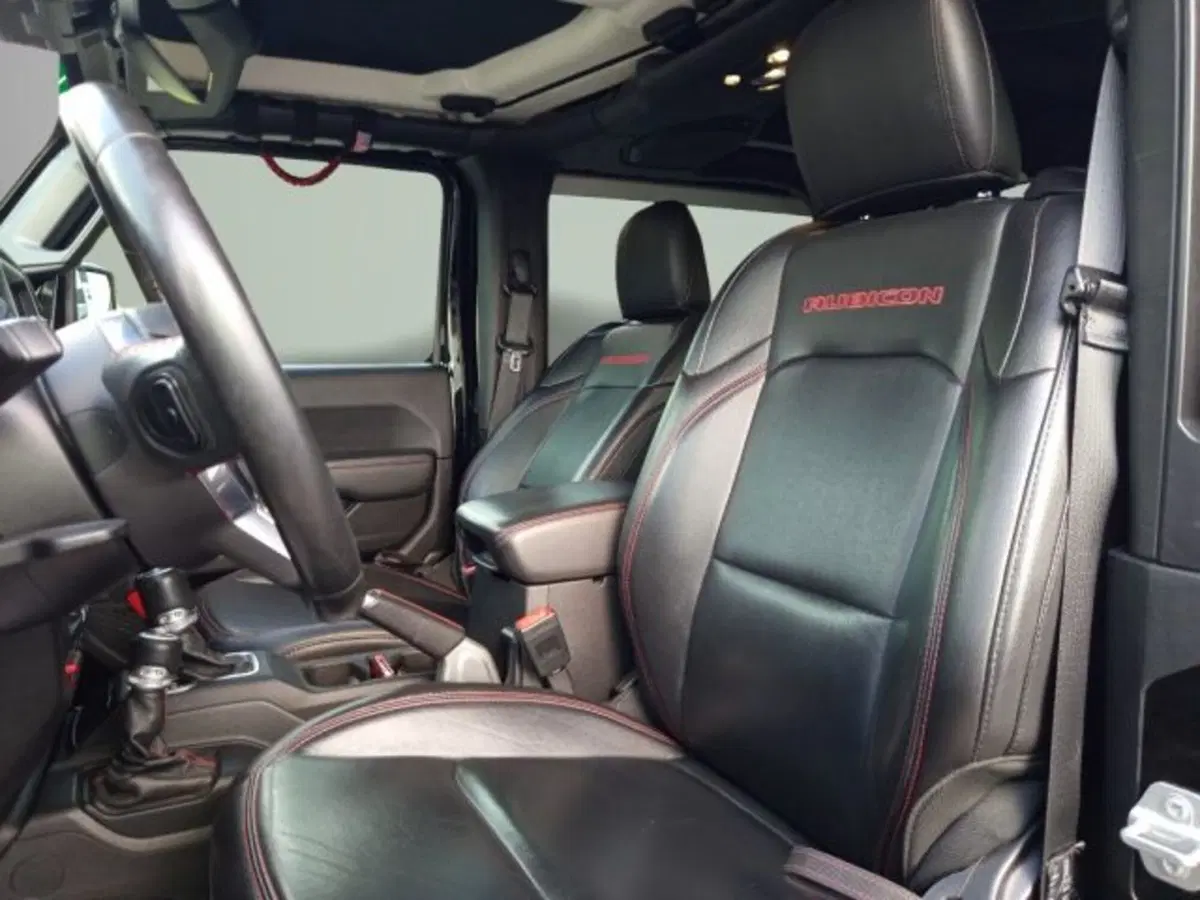 Jeep Wrangler usata a Frosinone (9)