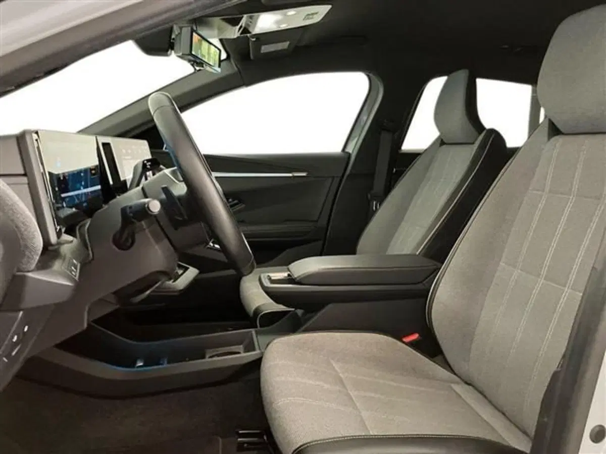 Renault Megane E-Tech Electric usata a Como (10)
