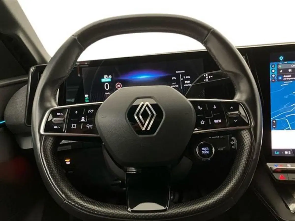 Renault Megane E-Tech Electric usata a Como (16)
