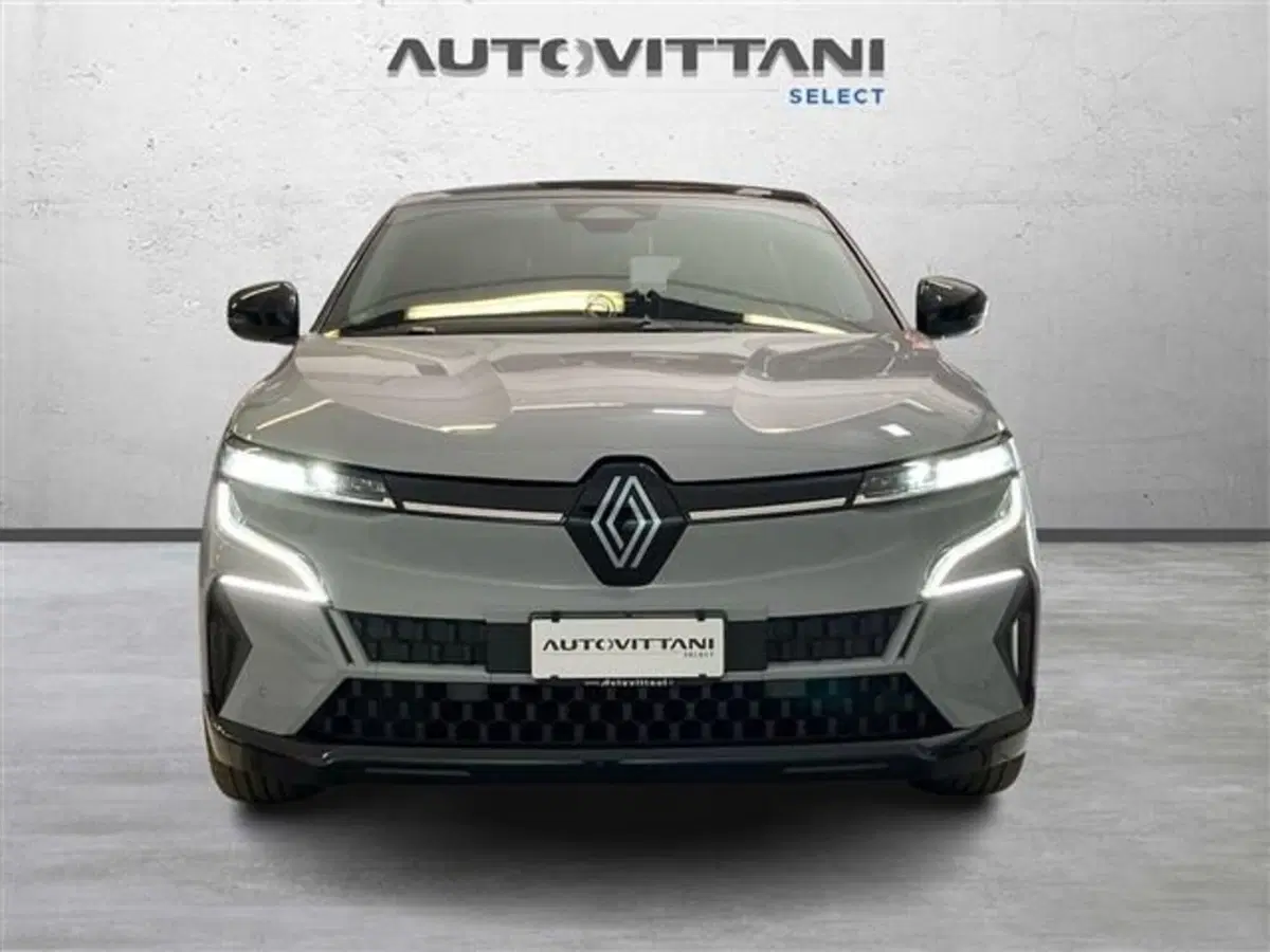 Renault Megane E-Tech Electric usata a Como (2)