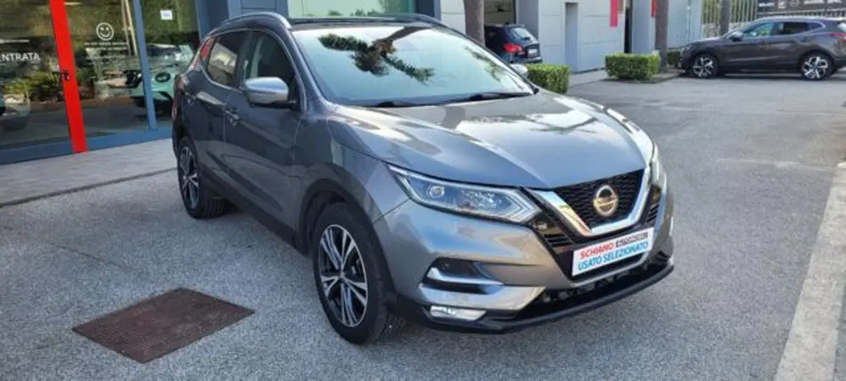 Nissan Qashqai usata a Napoli (2)