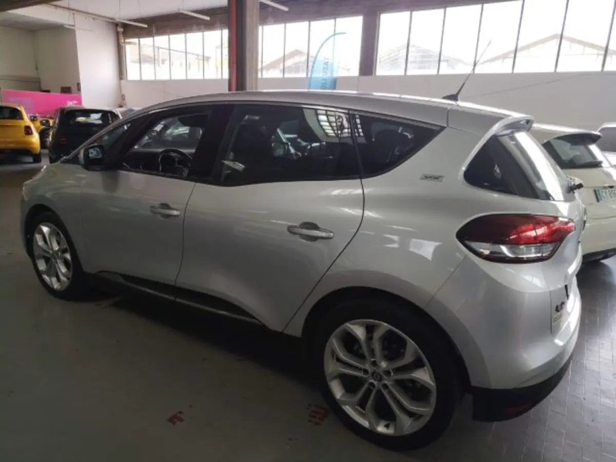 Renault Scenic E-Tech Electric usata a Forlì-Cesena (12)