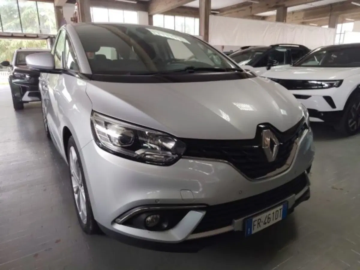 Renault Scenic E-Tech Electric usata a Forlì-Cesena (2)