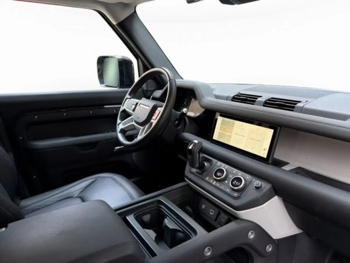 Land Rover Defender usata a Modena (13)