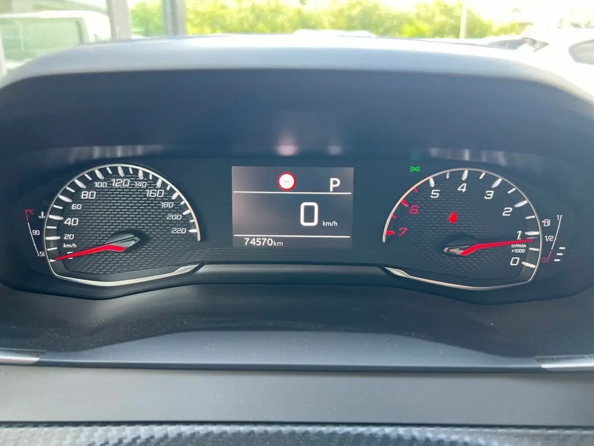 Peugeot 208 usata a Sondrio (9)