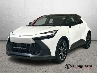 Toyota Toyota C-HR 1.8 hv Lounge fwd e-cvt del 2024 usata a Civate