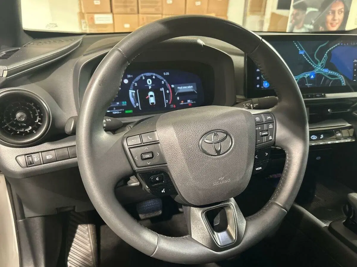 Toyota Toyota C-HR usata a Lecco (12)