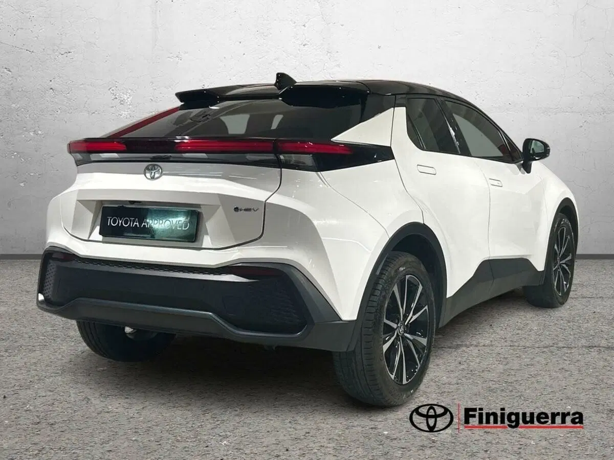 Toyota Toyota C-HR usata a Lecco (4)