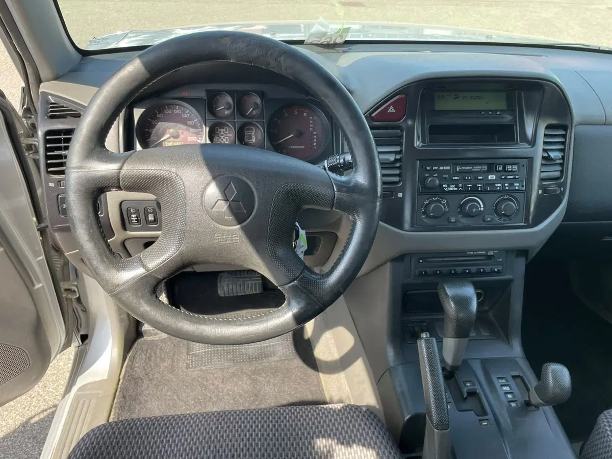 Mitsubishi Pajero usata a Piacenza (10)