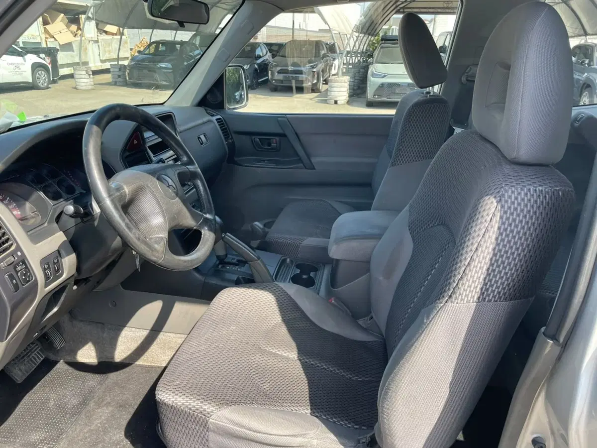 Mitsubishi Pajero usata a Piacenza (11)