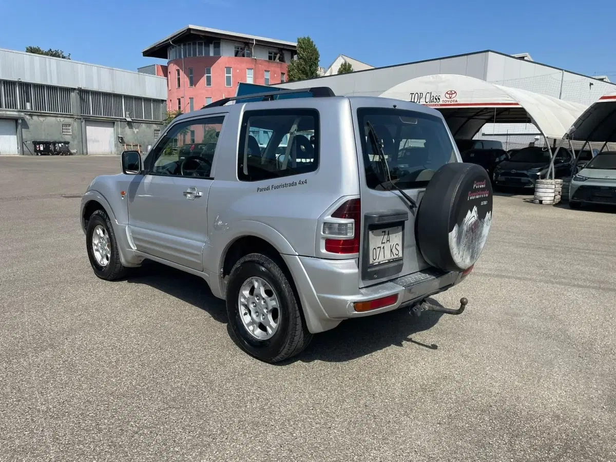 Mitsubishi Pajero usata a Piacenza (3)