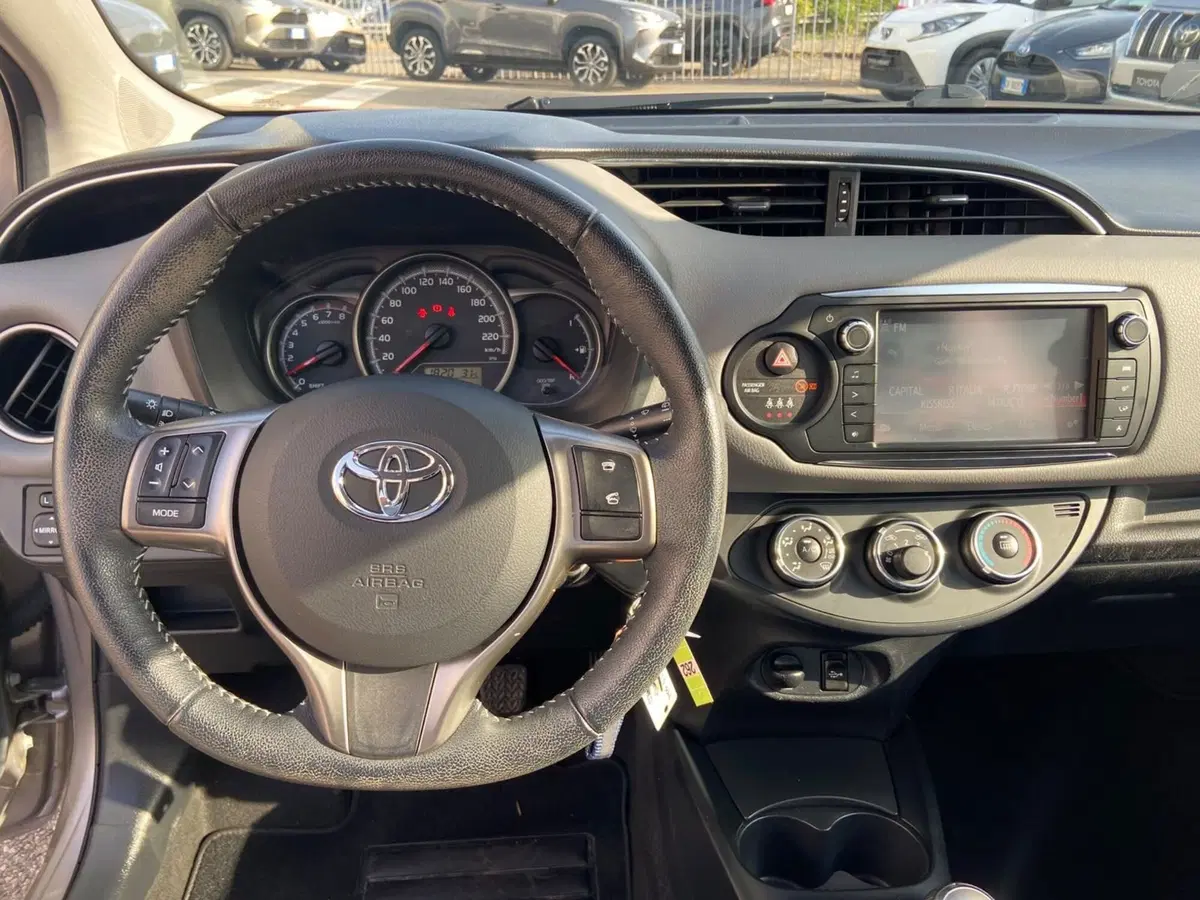 Toyota Yaris usata a Piacenza (15)