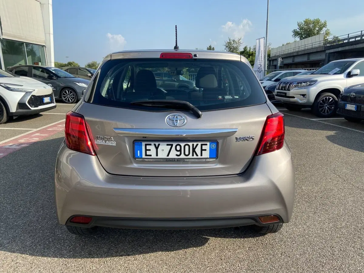 Toyota Yaris usata a Piacenza (6)