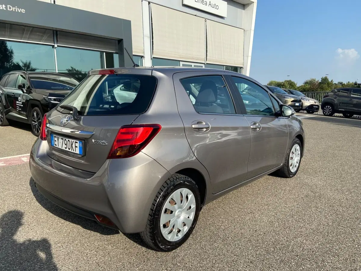 Toyota Yaris usata a Piacenza (7)