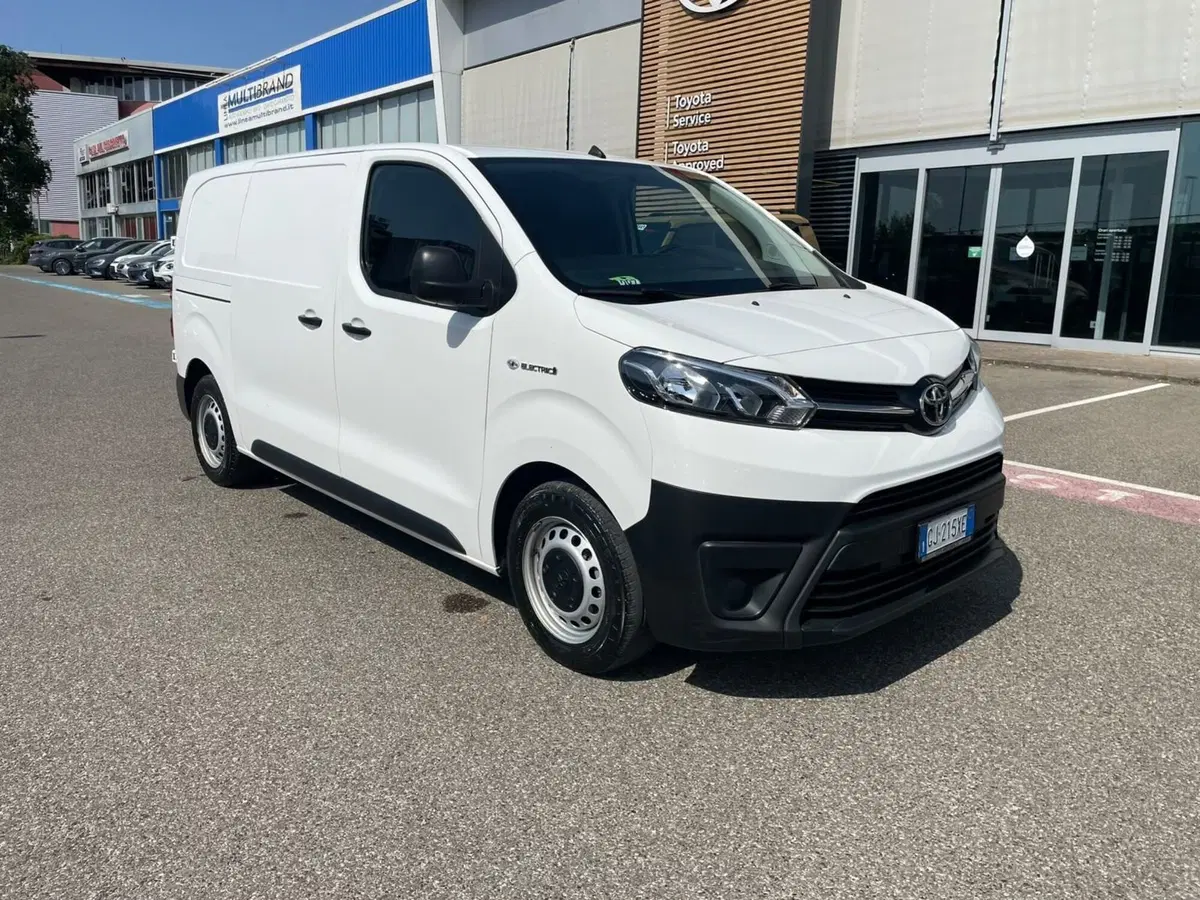 Toyota Proace City Electric usata a Piacenza (10)