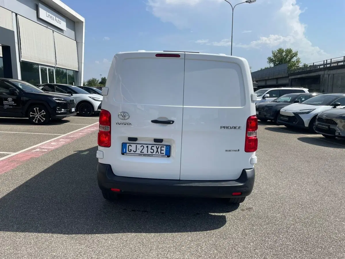 Toyota Proace City Electric usata a Piacenza (7)