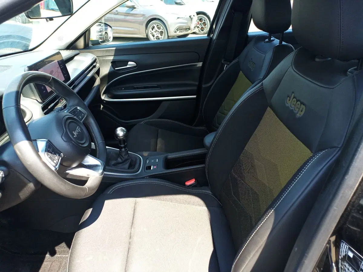 Jeep Avenger usata a Alessandria (11)