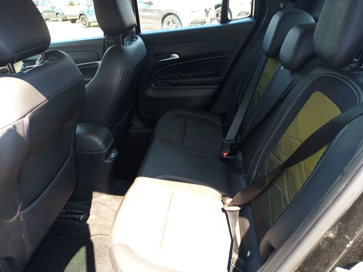 Jeep Avenger usata a Alessandria (13)