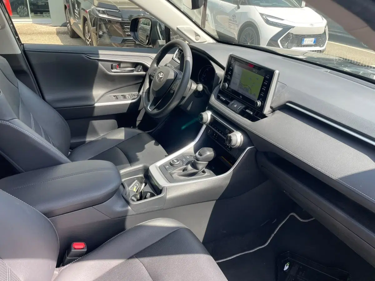 Toyota Rav4 usata a Piacenza (13)