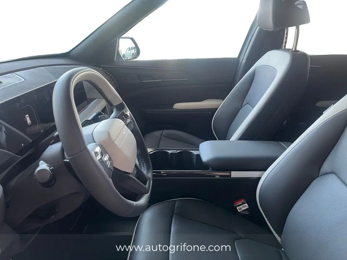 Kia EV5 nuova a Modena (12)