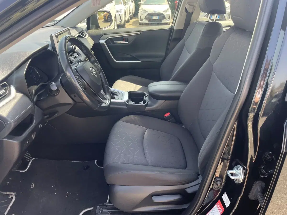 Toyota Rav4 usata a Piacenza (14)