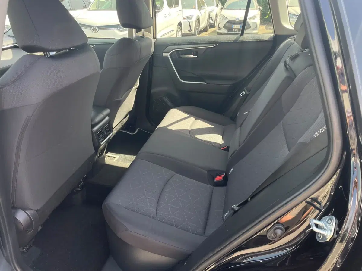 Toyota Rav4 usata a Piacenza (17)
