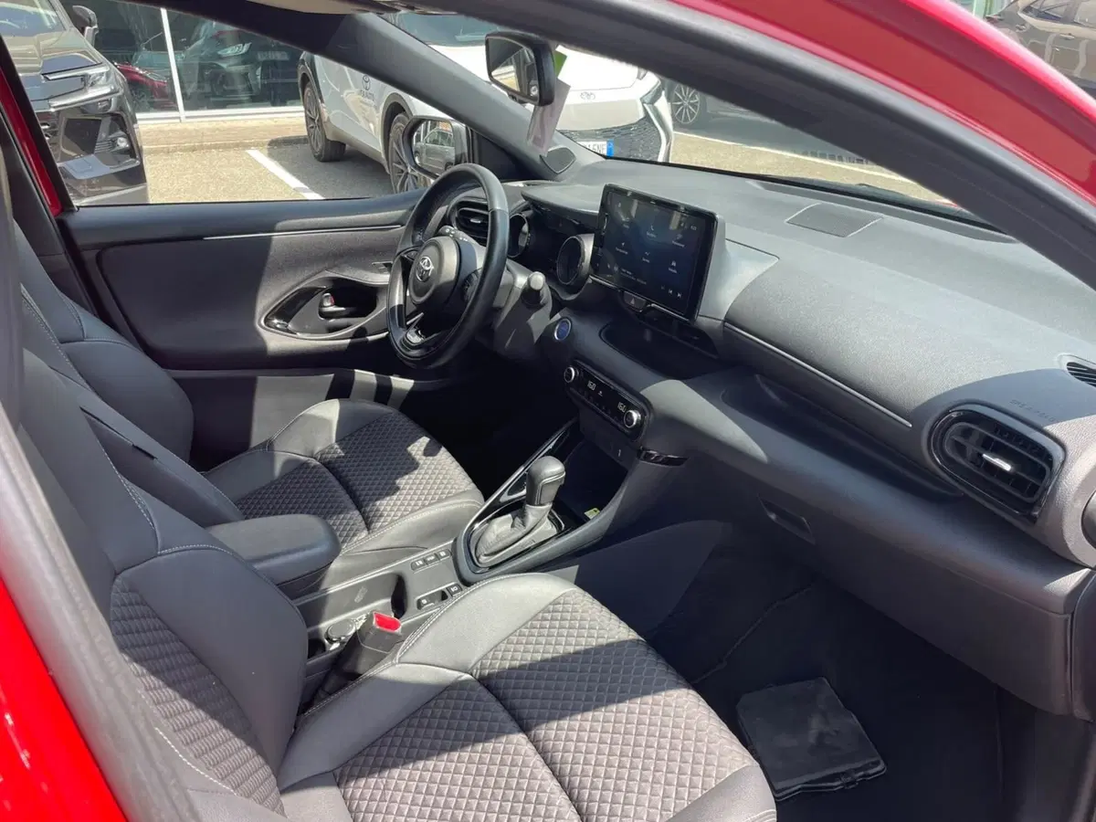 Toyota Yaris usata a Piacenza (13)