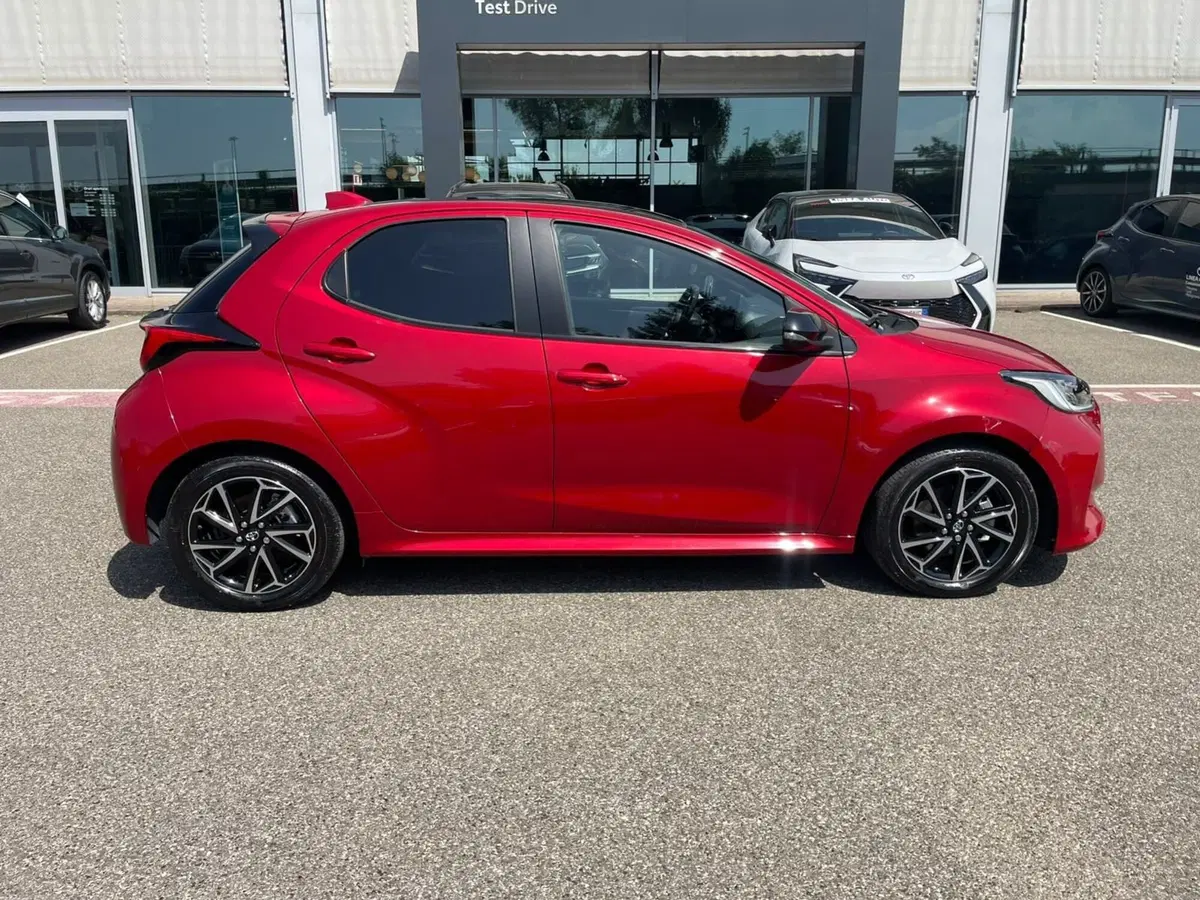 Toyota Yaris usata a Piacenza (8)