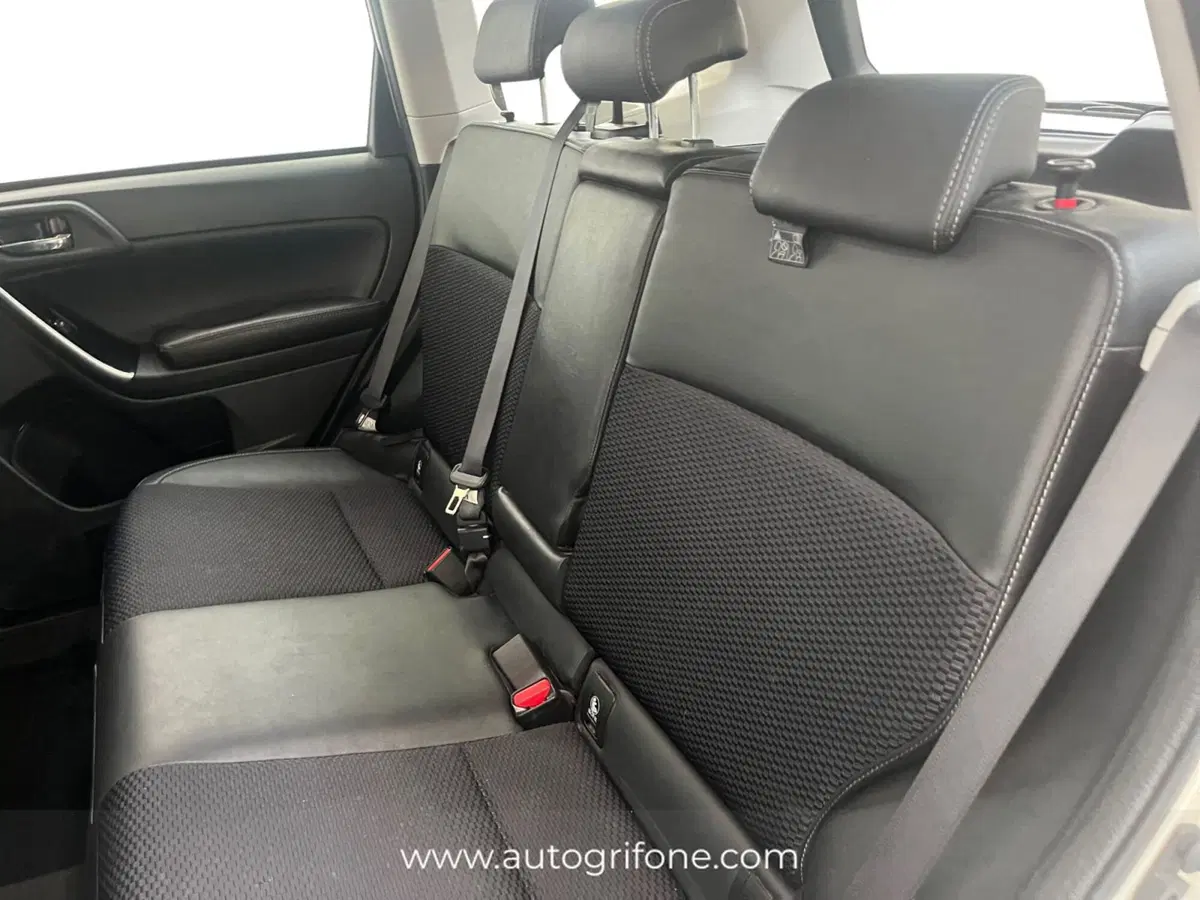 Subaru Forester usata a Modena (11)