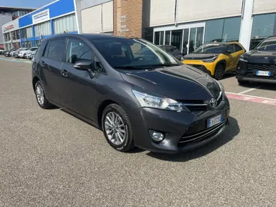 Toyota Verso 1.6 D-4D Active del 2017 usata a Piacenza