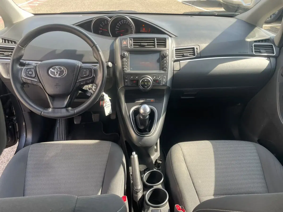 Toyota Verso usata a Piacenza (11)
