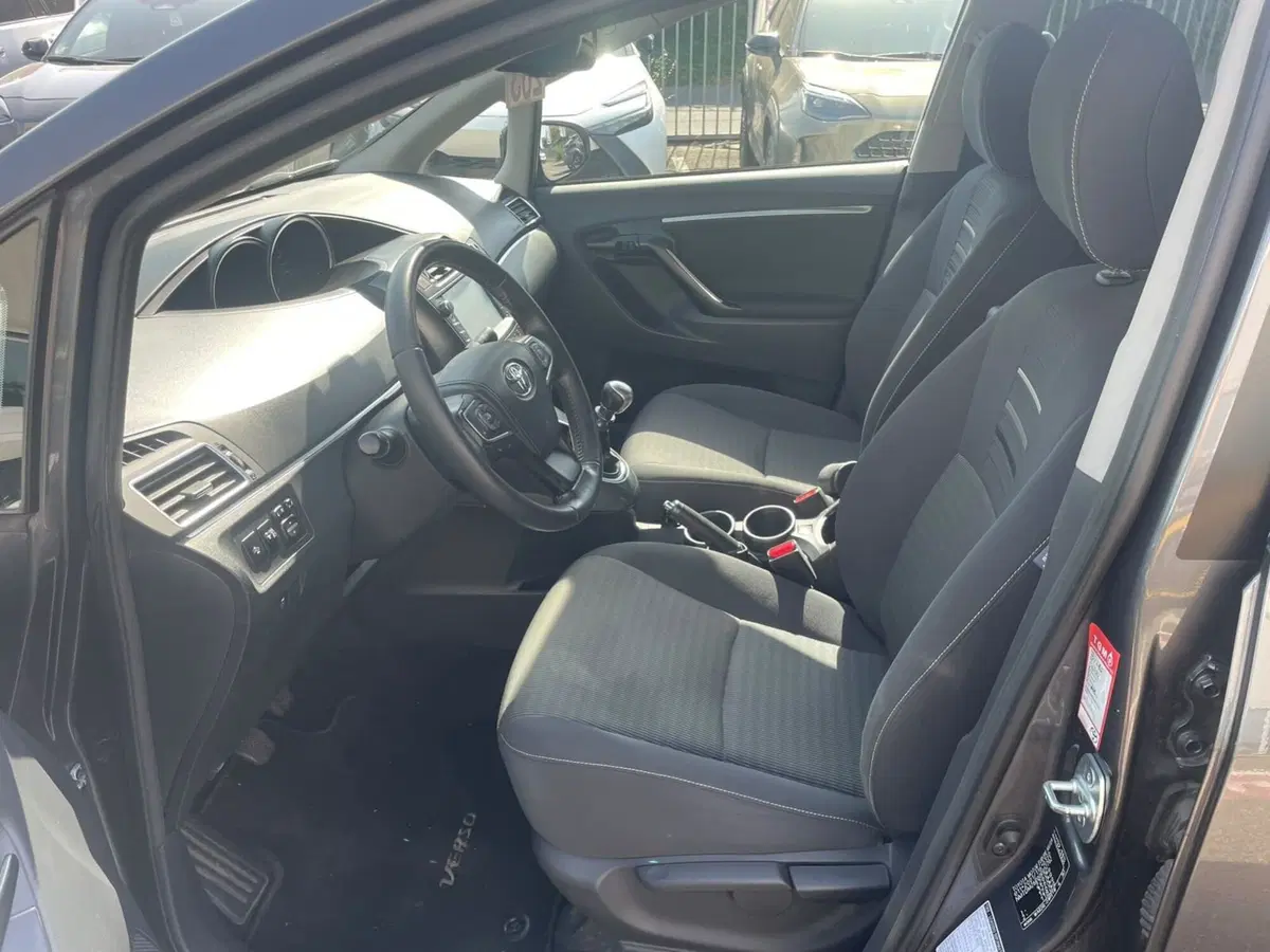 Toyota Verso usata a Piacenza (13)