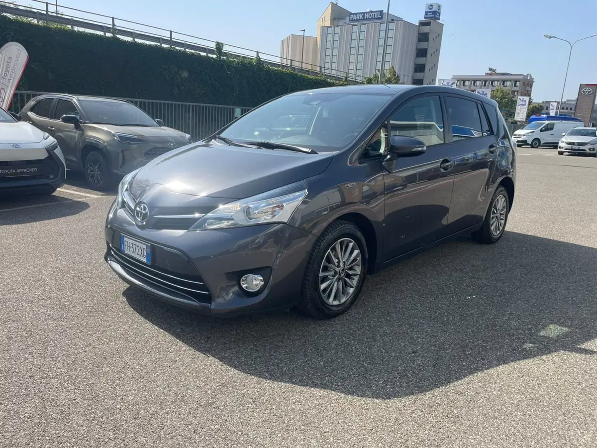 Toyota Verso usata a Piacenza (6)