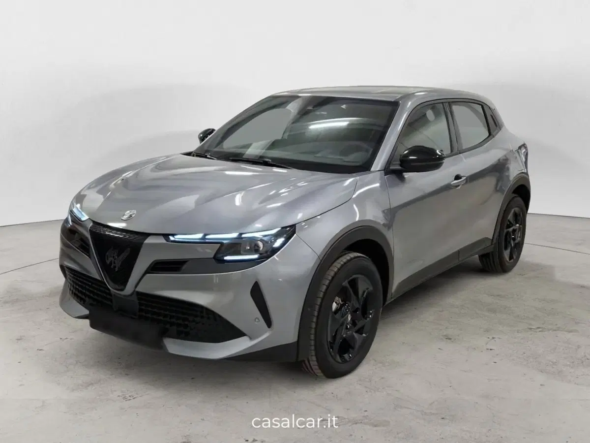Alfa Romeo Junior nuova a Salerno