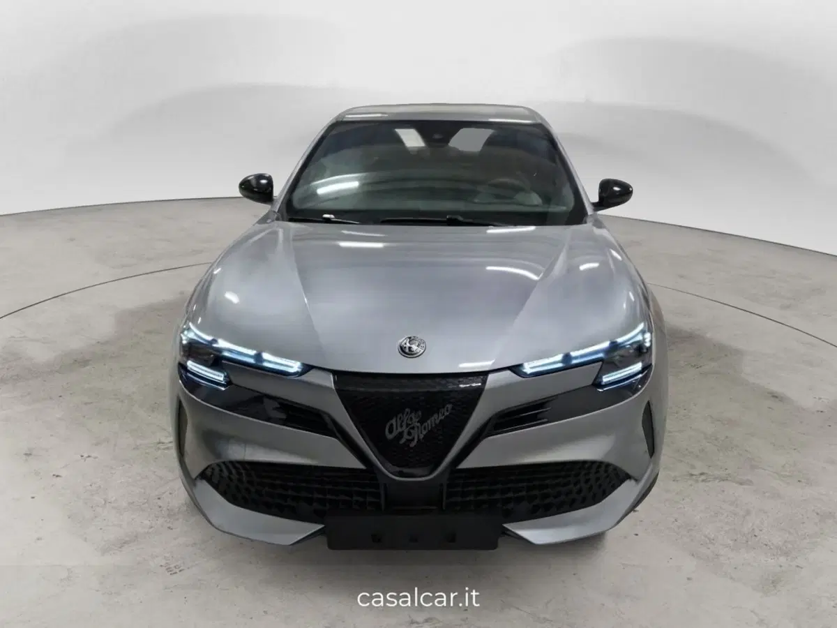 Alfa Romeo Junior nuova a Salerno (2)