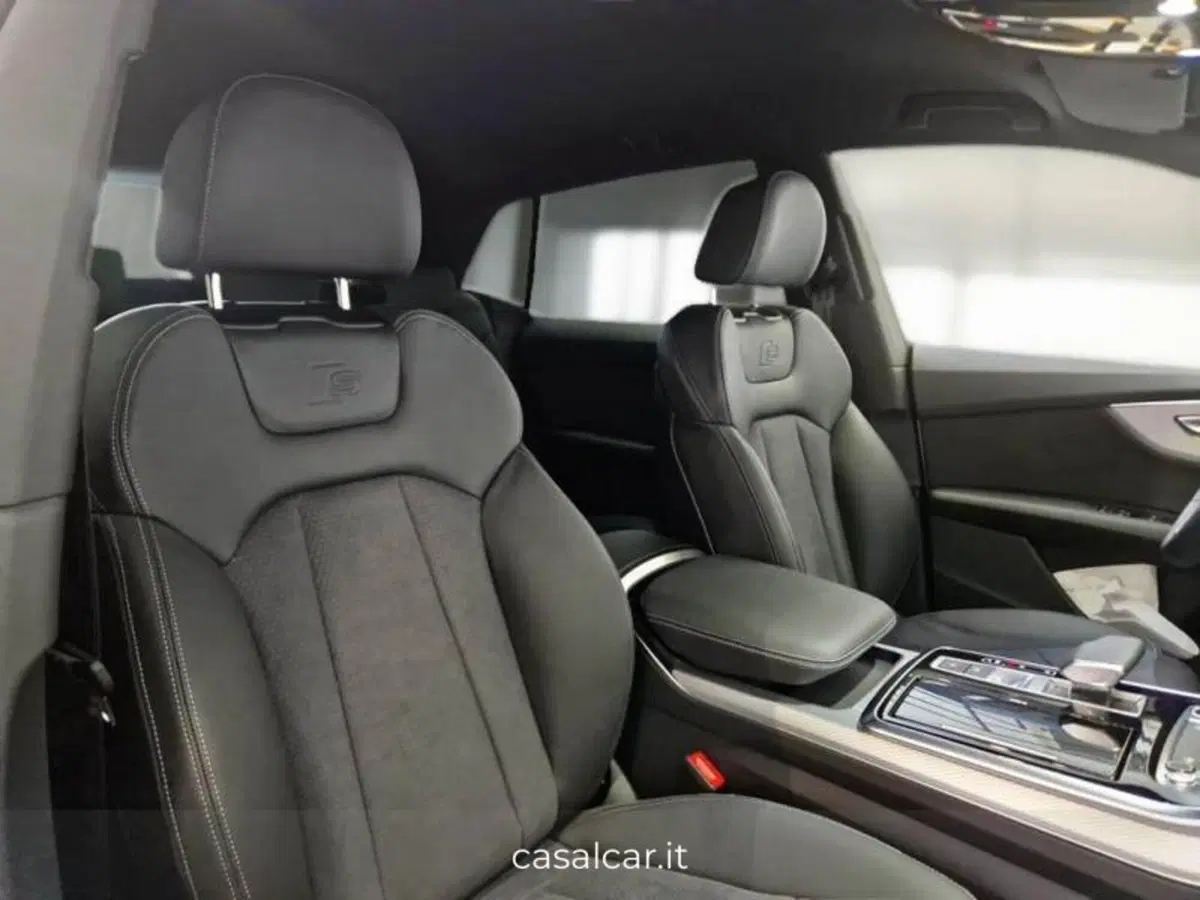 Audi Q8 nuova a Salerno (10)