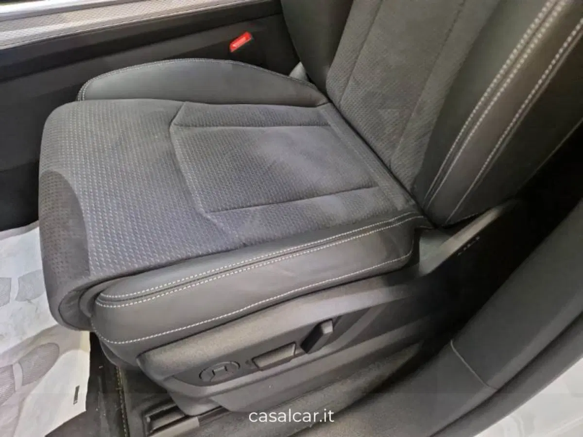 Audi Q8 nuova a Salerno (11)