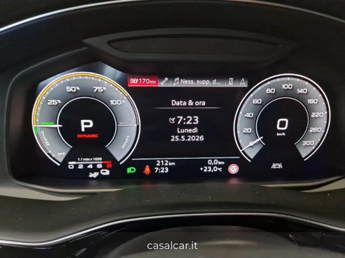Audi Q8 nuova a Salerno (8)