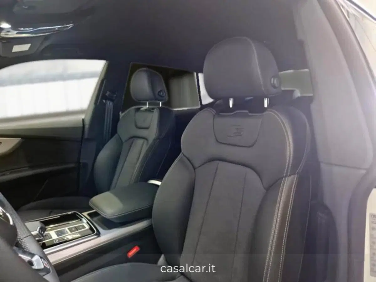 Audi Q8 nuova a Salerno (9)