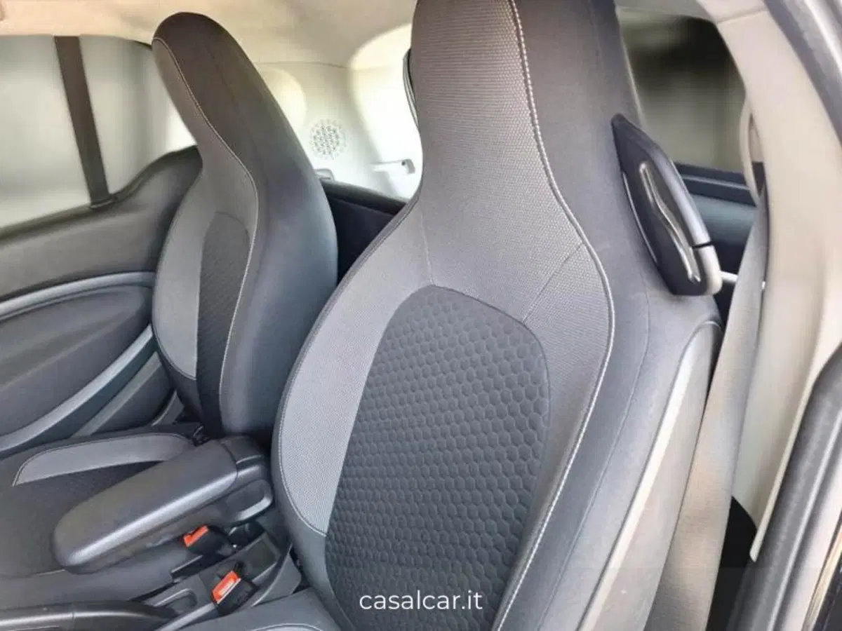 smart Fortwo usata a Salerno (9)
