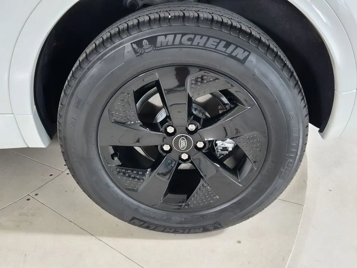 Land Rover Discovery Sport usata a Torino (9)
