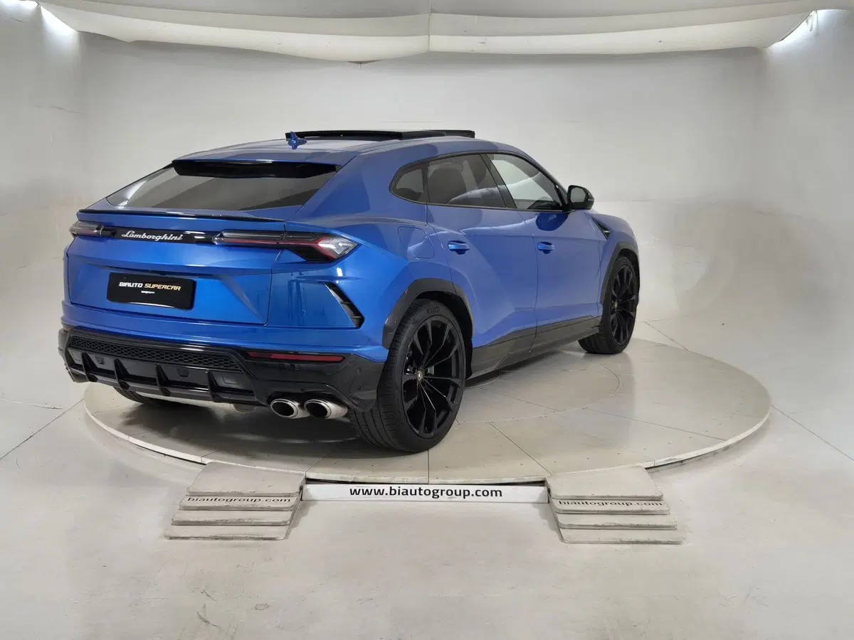 Lamborghini Urus usata a Torino (4)